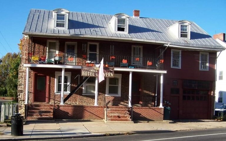 Mill-Street-Hotel-Tavern