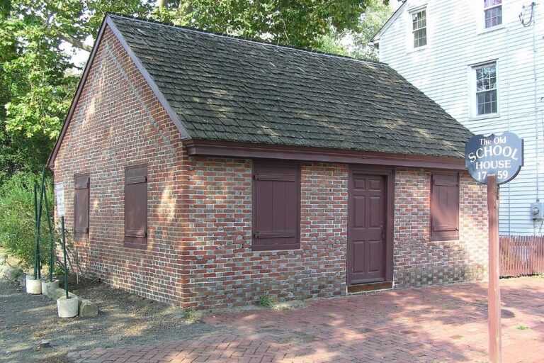 Old-school-house-mt-holly-msmh-ad-6-2023-1000x667